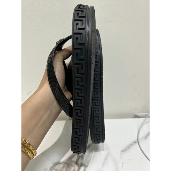 Versace Greca Greek Key Flip Flops  Size 37 - Picture 4 of 4